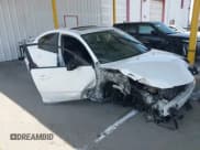 ✅ 2007 Mazda 3 S Touring • VIN: JM1BK324471663158 • Lot: 42575124. Wystawiony na IAAI z przebiegiem 160 938 mil. Bezpłatny archiwum sprzedaży aukcyjnych z USA i szczegółowy raport historii pojazdu na DreamBid. Zdjęcie 6.