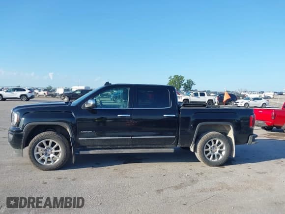 ✅ 2016 GMC Sierra 1500 Denali • VIN: 3GTU2PEJXGG131691 • Lot: 42567304. Listed on IAAI with 84,947 mi. Free auction sales archive from the USA and detailed vehicle history report at DreamBid. Image 14.