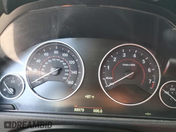 ✅ 2019 BMW 4 Series 430i xDrive • VIN: WBA4W5C53KAE43874 • Lot: 84455265. Listed on Copart with 88,979 mi. Free auction sales archive from the USA and detailed vehicle history report at DreamBid. Image 9.