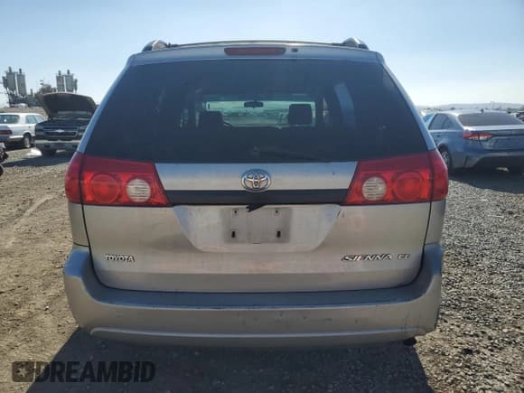✅ 2007 Toyota Sienna CE • VIN: 5TDZK23C47S083359 • Lot: 91731755. Wystawiony na Copart z przebiegiem 354 554 mil. Bezpłatny archiwum sprzedaży aukcyjnych z USA i szczegółowy raport historii pojazdu na DreamBid. Zdjęcie 6.