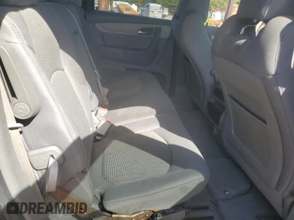 ✅ 2015 Chevrolet Traverse LS • VIN: 1GNKRFED9FJ133024 • Lot: 85125045. Wystawiony na Copart z przebiegiem Nie podano. Bezpłatny archiwum sprzedaży aukcyjnych z USA i szczegółowy raport historii pojazdu na DreamBid. Zdjęcie 10.