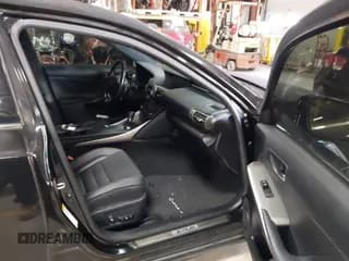 ✅ 2015 Lexus IS 250 • VIN: JTHCF1D25F5021630 • Лот: 43680367. Опубликован ранее на IAAI с пробегом 185 131 миль. Бесплатный доступ к архиву аукционных продаж из США и подробный отчёт об истории автомобиля на DreamBid. Изображение 5.