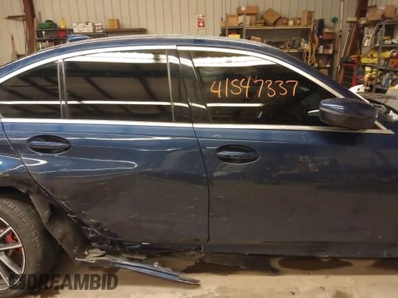 2020 BMW 3 Series 330i xDrive с VIN WBA5R7C01LFH45079, выставлен на аукционе IAAI как лот 41547337 с пробегом 67 621 миль миль и . История ставок и продаж доступна на DreamBid. Изображение 13.