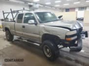 ✅ 2001 Chevrolet Silverado 2500HD LS • VIN: 1GCHC29U91E158806 • Lot: 85364105. Wystawiony na Copart z przebiegiem 334 466 mil. Bezpłatny archiwum sprzedaży aukcyjnych z USA i szczegółowy raport historii pojazdu na DreamBid. Zdjęcie 4.