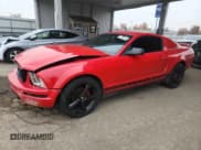 ✅ 2005 Ford Mustang Deluxe • VIN: 1ZVFT80N855237774 • Lot: 93550235. Wystawiony na Copart z przebiegiem 225 481 mil. Bezpłatny archiwum sprzedaży aukcyjnych z USA i szczegółowy raport historii pojazdu na DreamBid. Zdjęcie 1.
