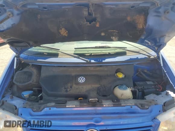 ✅ 2003 Volkswagen EuroVan GLS • VIN: WV2KB470X3H028721 • Lot: 57531425. Listed on Copart with 233,629 mi. Free auction sales archive from the USA and detailed vehicle history report at DreamBid. Image 12.