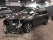 ✅ 2019 Jeep Cherokee Limited • VIN: 1C4PJLDB0KD427571 • Лот: 42352453. Опубликован ранее на IAAI с пробегом 87 216 миль. Бесплатный доступ к архиву аукционных продаж из США и подробный отчёт об истории автомобиля на DreamBid. Изображение 18.