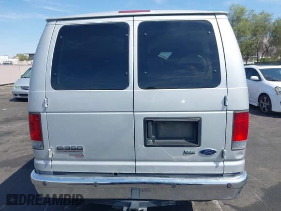 ✅ 2010 Ford Econoline Passenger XL • VIN: 1FBNE3BL7ADA88866 • Lot: 43046015. Listed on IAAI with 203,463 mi. Free auction sales archive from the USA and detailed vehicle history report at DreamBid. Image 16.