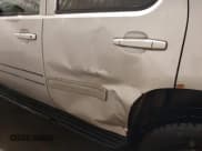 ✅ 2009 GMC Yukon SLT 4SB • VIN: 1GKFK33059R247089 • Lot: 41995681. Listed on IAAI with 209,824 mi. Free auction sales archive from the USA and detailed vehicle history report at DreamBid. Image 18.