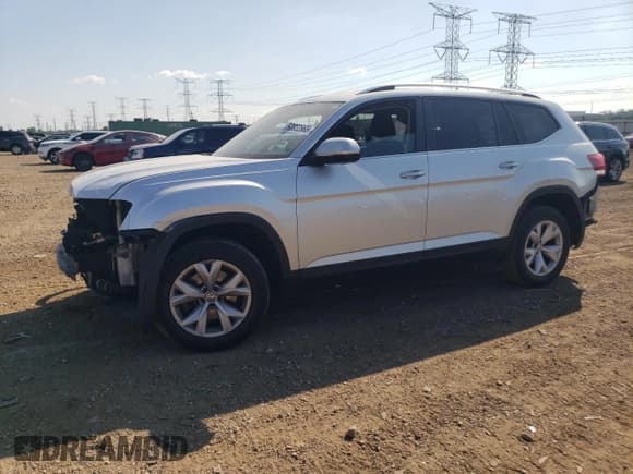✅ 2018 Volkswagen Atlas S • VIN: 1V2AP2CAXJC596670 • Lot: 68832665. Listed on Copart with 204,664 mi. Free auction sales archive from the USA and detailed vehicle history report at DreamBid. Image 1.