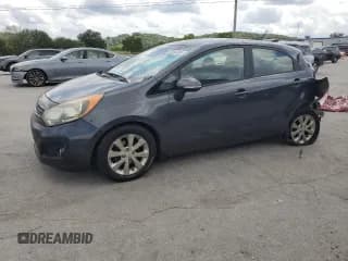 ✅ 2013 Kia Rio EX • VIN: KNADN5A36D6193165 • Лот: 70045205. Опубликован ранее на Copart с пробегом 166 605 миль. Бесплатный доступ к архиву аукционных продаж из США и подробный отчёт об истории автомобиля на DreamBid. Изображение 1.