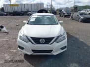 ✅ 2018 Nissan Altima SV • VIN: 1N4AL3AP3JC196272 • Lot: 43584563. Wystawiony na IAAI z przebiegiem 149 738 mil. Bezpłatny archiwum sprzedaży aukcyjnych z USA i szczegółowy raport historii pojazdu na DreamBid. Zdjęcie 13.