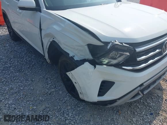 ✅ 2023 Volkswagen Atlas SE • VIN: 1V2WR2CA6PC547040 • Lot: 42400535. Wystawiony na IAAI z przebiegiem 25 300 mil. Bezpłatny archiwum sprzedaży aukcyjnych z USA i szczegółowy raport historii pojazdu na DreamBid. Zdjęcie 6.