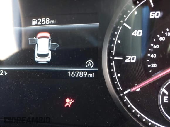 ✅ 2023 Hyundai Santa Fe SEL • VIN: 5NMS24AJ5PH516723 • Lot: 43466249. Wystawiony na IAAI z przebiegiem 16 789 mil. Bezpłatny archiwum sprzedaży aukcyjnych z USA i szczegółowy raport historii pojazdu na DreamBid. Zdjęcie 16.