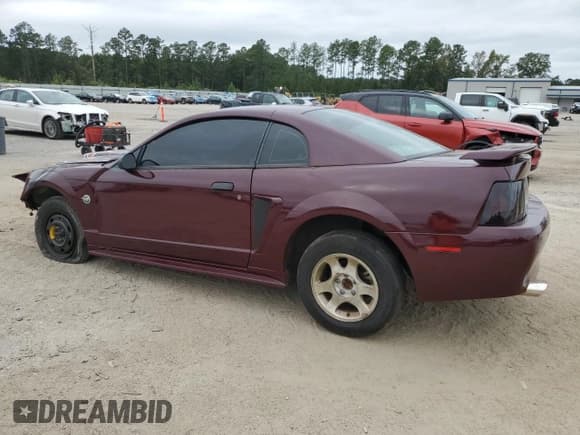 ✅ 2001 Ford Mustang Standard • VIN: 1FAFP40491F119850 • Lot: 85857755. Wystawiony na Copart z przebiegiem 254 421 mil. Bezpłatny archiwum sprzedaży aukcyjnych z USA i szczegółowy raport historii pojazdu na DreamBid. Zdjęcie 2.