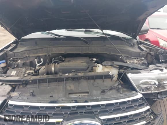 ✅ 2020 Ford Explorer XLT • VIN: 1FMSK8DH3LGC76827 • Lot: 41942722. Wystawiony na IAAI z przebiegiem 120 445 mil. Bezpłatny archiwum sprzedaży aukcyjnych z USA i szczegółowy raport historii pojazdu na DreamBid. Zdjęcie 10.
