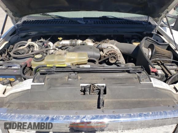 ✅ 2001 Ford F-350 XL • VIN: 1FTSW31F11ED91045 • Lot: 80675325. Listed on Copart with 205,517 mi. Free auction sales archive from the USA and detailed vehicle history report at DreamBid. Image 11.