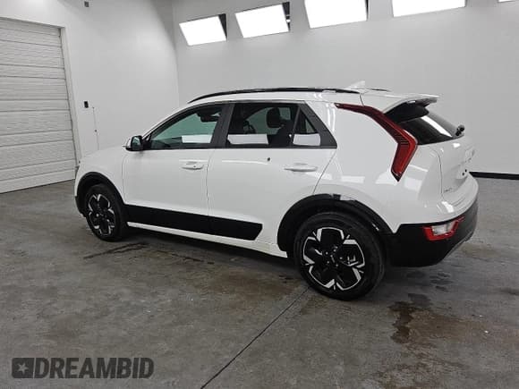 ✅ 2024 Kia Niro Wind • VIN: KNDCR3L16R5099223 • Лот: 89505765. Опубликован ранее на Copart с пробегом 30 513 миль. Бесплатный доступ к архиву аукционных продаж из США и подробный отчёт об истории автомобиля на DreamBid. Изображение 2.