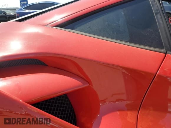 ✅ 2016 Ferrari 488 • VIN: ZFF79ALA7G0213912 • Лот: 56981185. Опубликован ранее на Copart с пробегом Не указан. Бесплатный доступ к архиву аукционных продаж из США и подробный отчёт об истории автомобиля на DreamBid. Изображение 10.