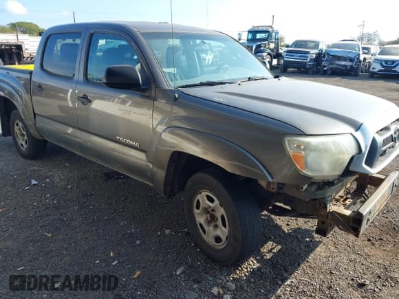 ✅ 2014 Toyota Tacoma • VIN: 5TFJX4CN4EX039669 • Lot: 43412748. Listed on IAAI with 171,537 mi. Free auction sales archive from the USA and detailed vehicle history report at DreamBid. Image 1.
