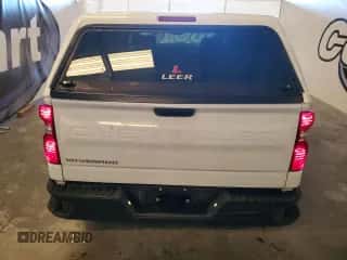 2023 Chevrolet Silverado 1500 Work Truck z VIN 3GCNAAEKXPG347229, wystawiony jako Copart lot #86665605 z przebiegiem 100 310 mil mil oraz Czysty tytuł • Clean title. Historia ofert i sprzedaży dostępna na DreamBid. Obrazek 6.