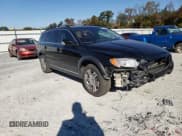 ✅ 2015 Volvo XC70 • VIN: YV440MBM9F1231018 • Lot: 74671983. Listed on Copart with 90,120 mi. Free auction sales archive from the USA and detailed vehicle history report at DreamBid. Image 4.