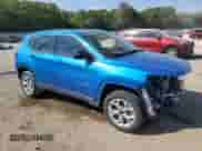 2025 Jeep Compass Latitude с VIN 3C4NJDBN3ST526387, выставлен на аукционе Copart как лот 84566165 с пробегом 20 544 миль миль и Списание • Salvage title. История ставок и продаж доступна на DreamBid. Изображение 4.