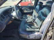 ✅ 1996 Lincoln Town Car Executive • VIN: 1LNLM81W9TY728954 • Lot: 85326925. Listed on Copart with 356,596 mi. Free auction sales archive from the USA and detailed vehicle history report at DreamBid. Image 7.