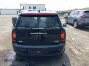 ✅ 2010 MINI Clubman • VIN: WMWML3C58ATX51703 • Lot: 42006124. Wystawiony na IAAI z przebiegiem 155 902 mil. Bezpłatny archiwum sprzedaży aukcyjnych z USA i szczegółowy raport historii pojazdu na DreamBid. Zdjęcie 16.