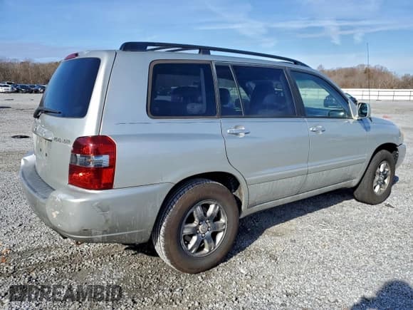 ✅ 2004 Toyota Highlander • VIN: JTEDD21A440083085 • Lot: 94926025. Wystawiony na Copart z przebiegiem 258 794 mil. Bezpłatny archiwum sprzedaży aukcyjnych z USA i szczegółowy raport historii pojazdu na DreamBid. Zdjęcie 3.