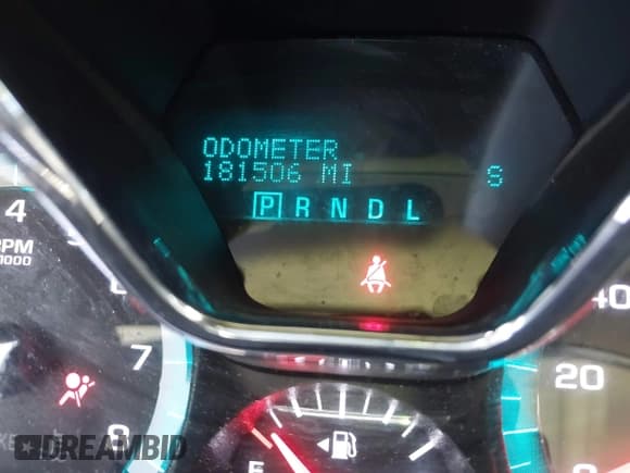 ✅ 2015 Chevrolet Traverse LT • VIN: 1GNKRGKD2FJ171074 • Lot: 43376088. Wystawiony na IAAI z przebiegiem 181 506 mil. Bezpłatny archiwum sprzedaży aukcyjnych z USA i szczegółowy raport historii pojazdu na DreamBid. Zdjęcie 15.