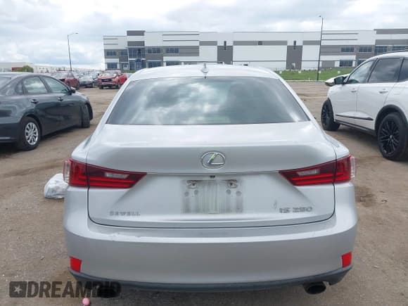 ✅ 2014 Lexus IS 250 • VIN: JTHBF1D24E5007499 • Lot: 43298733. Listed on IAAI with 116,862 mi. Free auction sales archive from the USA and detailed vehicle history report at DreamBid. Image 16.