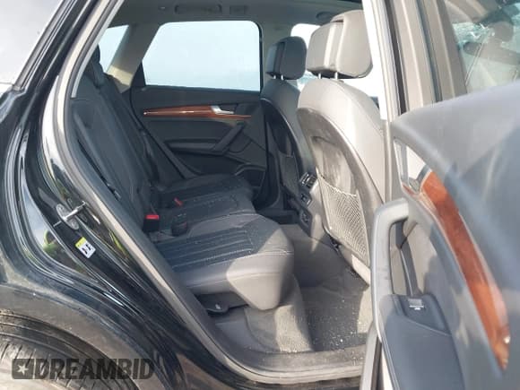 ✅ 2023 Audi Q5 Premium Plus • VIN: WA1BBAFY0P2085260 • Лот: 43711769. Опубликован ранее на IAAI с пробегом 50 088 миль. Бесплатный доступ к архиву аукционных продаж из США и подробный отчёт об истории автомобиля на DreamBid. Изображение 8.