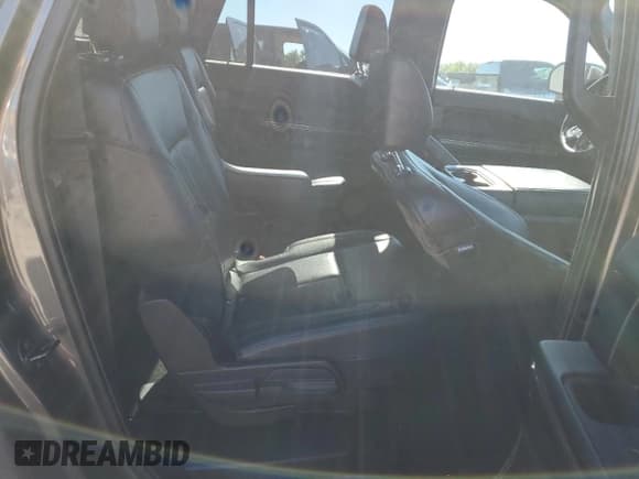 ✅ 2021 Ford Expedition Max XLT • VIN: 1FMJK1JT1MEA83200 • Lot: 87467185. Listed on Copart with 102,423 mi. Free auction sales archive from the USA and detailed vehicle history report at DreamBid. Image 11.