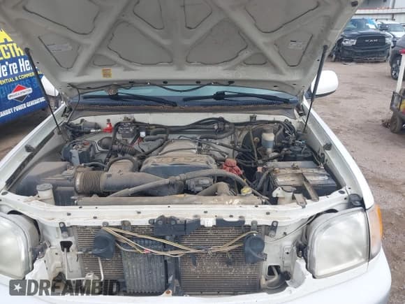 ✅ 2001 Toyota Tundra Limited • VIN: 5TBRT38101S165213 • Lot: 41640261. Listed on IAAI with 203,021 mi. Free auction sales archive from the USA and detailed vehicle history report at DreamBid. Image 10.