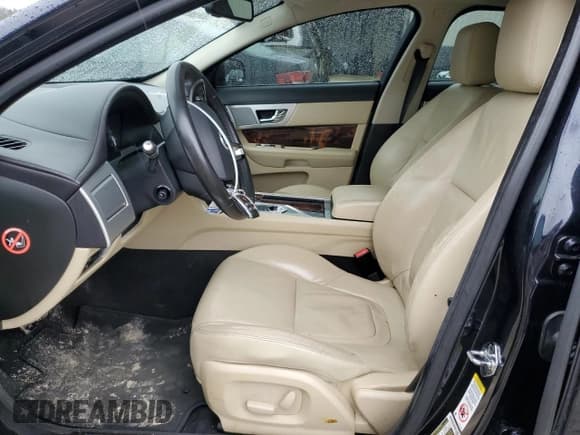 ✅ 2012 Jaguar XF • VIN: SAJWA0FB4CLS37580 • Лот: 45472784. Опубликован ранее на Copart с пробегом 84 910 миль. Бесплатный доступ к архиву аукционных продаж из США и подробный отчёт об истории автомобиля на DreamBid. Изображение 7.