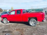 ✅ 2018 Chevrolet Silverado 1500 LT • VIN: 1GCVKREC1JZ229436 • Лот: 43434271. Опубликован ранее на IAAI с пробегом 77 646 миль. Бесплатный доступ к архиву аукционных продаж из США и подробный отчёт об истории автомобиля на DreamBid. Изображение 14.