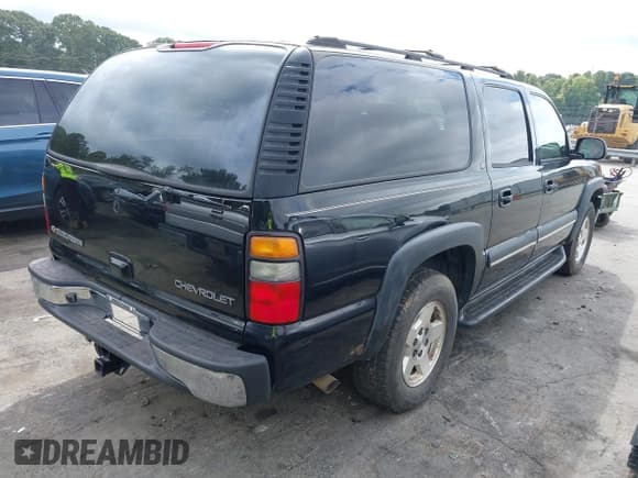✅ 2004 Chevrolet Suburban LT • VIN: 1GNFK16Z44J180705 • Lot: 43206216. Listed on IAAI with 375,620 mi. Free auction sales archive from the USA and detailed vehicle history report at DreamBid. Image 4.