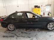 ✅ 2016 BMW 3 Series 320i xDrive • VIN: WBA8E5G53GNU20865 • Lot: 43391749. Listed on IAAI with 101,160 mi. Free auction sales archive from the USA and detailed vehicle history report at DreamBid. Image 13.