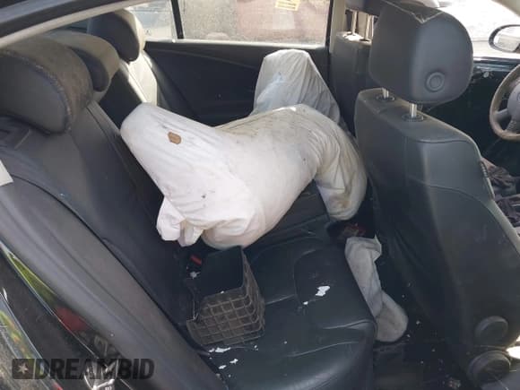 ✅ 2006 Volkswagen Passat 2.0T • VIN: WVWEK73CX6P131824 • Lot: 42171096. Listed on IAAI with Not provided. Free auction sales archive from the USA and detailed vehicle history report at DreamBid. Image 8.