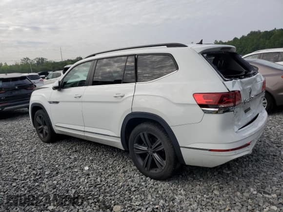 ✅ 2021 Volkswagen Atlas SE • VIN: 1V2RR2CA6MC530974 • Lot: 67839725. Listed on Copart with 59,043 mi. Free auction sales archive from the USA and detailed vehicle history report at DreamBid. Image 2.