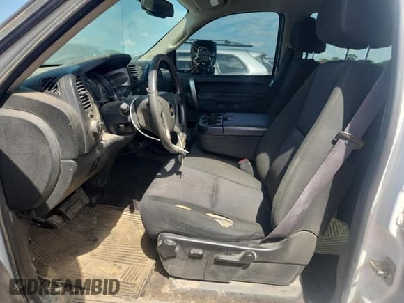 ✅ 2012 Chevrolet Silverado 2500HD LT • VIN: 1GC1KXC83CF238905 • Lot: 64504695. Wystawiony na Copart z przebiegiem 195 519 mil. Bezpłatny archiwum sprzedaży aukcyjnych z USA i szczegółowy raport historii pojazdu na DreamBid. Zdjęcie 7.