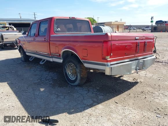 ✅ 1996 Ford F-250 • VIN: 1FTHW25F9TEB54241 • Lot: 42084358. Wystawiony na IAAI z przebiegiem 372 572 mil. Bezpłatny archiwum sprzedaży aukcyjnych z USA i szczegółowy raport historii pojazdu na DreamBid. Zdjęcie 3.