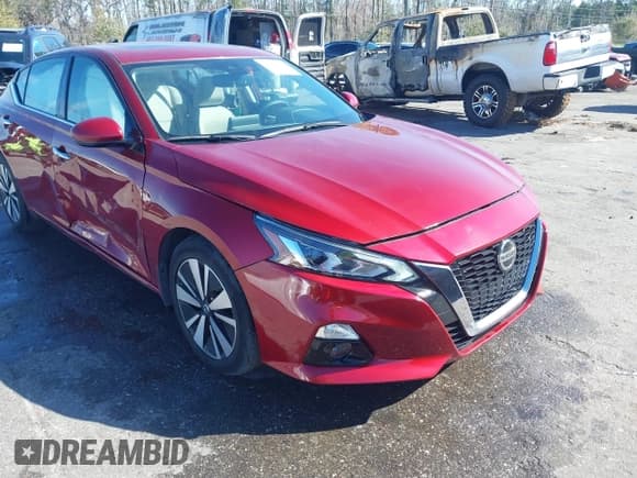 ✅ 2020 Nissan Altima SV • VIN: 1N4BL4DV3LN318110 • Lot: 41747327. Listed on IAAI with 23,779 mi. Free auction sales archive from the USA and detailed vehicle history report at DreamBid. Image 1.