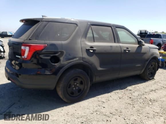 ✅ 2018 Ford Police Interceptor Utility • VIN: 1FM5K8AT7JGA44217 • Лот: 53910515. Опубликован ранее на Copart с пробегом 49 310 миль. Бесплатный доступ к архиву аукционных продаж из США и подробный отчёт об истории автомобиля на DreamBid. Изображение 3.