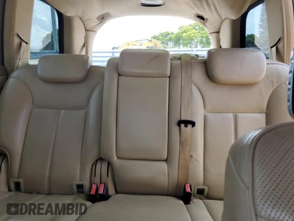 ✅ 2010 Mercedes-Benz GL 550 • VIN: 4JGBF8GE0AA564424 • Lot: 64009815. Wystawiony na Copart z przebiegiem 189 483 mil. Bezpłatny archiwum sprzedaży aukcyjnych z USA i szczegółowy raport historii pojazdu na DreamBid. Zdjęcie 10.