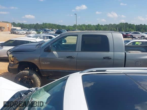 2008 Dodge 1500 SLT with VIN 3D7KS19D38G132407, listed as a IAAI auction lot 42446181 with 181,997 mi miles and . Bid and sale history available at DreamBid. Image 14.