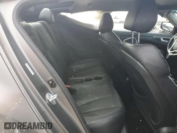 ✅ 2014 Hyundai Veloster Turbo • VIN: KMHTC6AE5EU182601 • Lot: 85443464. Wystawiony na Copart z przebiegiem 106 941 mil. Bezpłatny archiwum sprzedaży aukcyjnych z USA i szczegółowy raport historii pojazdu na DreamBid. Zdjęcie 11.