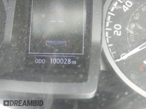 ✅ 2020 Toyota Tacoma SR5 • VIN: 3TMAZ5CN4LM137958 • Lot: 42486157. Wystawiony na IAAI z przebiegiem 100 028 mil. Bezpłatny archiwum sprzedaży aukcyjnych z USA i szczegółowy raport historii pojazdu na DreamBid. Zdjęcie 16.