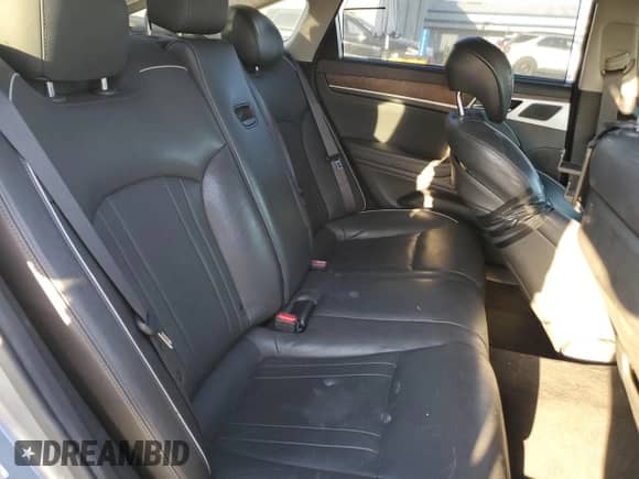 2015 Hyundai Genesis 3.8L z VIN KMHGN4JE5FU065134, wystawiony jako Copart lot #74533084 z przebiegiem 121 703 mil mil oraz Szkoda całkowita • Salvage title. Historia ofert i sprzedaży dostępna na DreamBid. Obrazek 10.